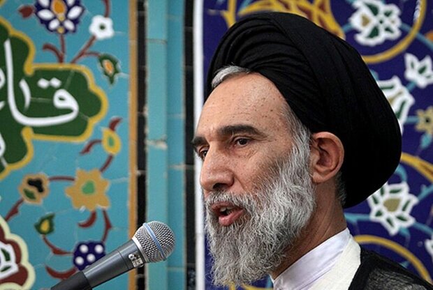 خطیب جمعه اصفهان: مقاومت مردم، نقشههای دشمنان را خنثی کرد